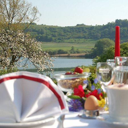 Hotel-Ferienwohnungen Cafe Maarblick Schalkenmehren Ngoại thất bức ảnh