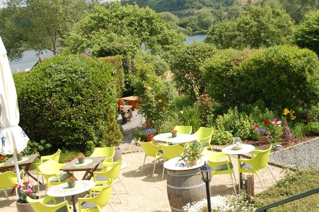 Hotel-Ferienwohnungen Cafe Maarblick Schalkenmehren Ngoại thất bức ảnh